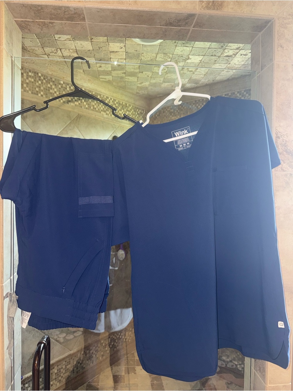 Wink Women's Navy 2pc Srub Top & Joggers - NWOT! Size MEDIUM